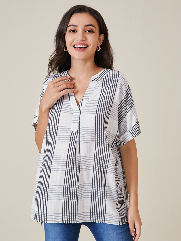 Повседневная блузка в полоску с коротким рукавом и V-образным вырезом с высоким и низким подолом