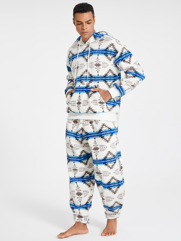 

Mens Striped Geo Pattern Plush Jacquard Drawstring Hoodie Loose Loungewear Sets, White