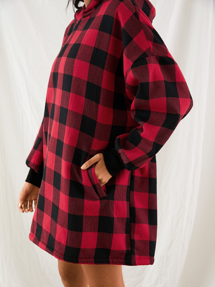 

Women Plaid Flannel Lined Thick Robe Cozy Wearable Blanket Hoodie Oversized Sweatshirt With Front Pocket, Blue;red