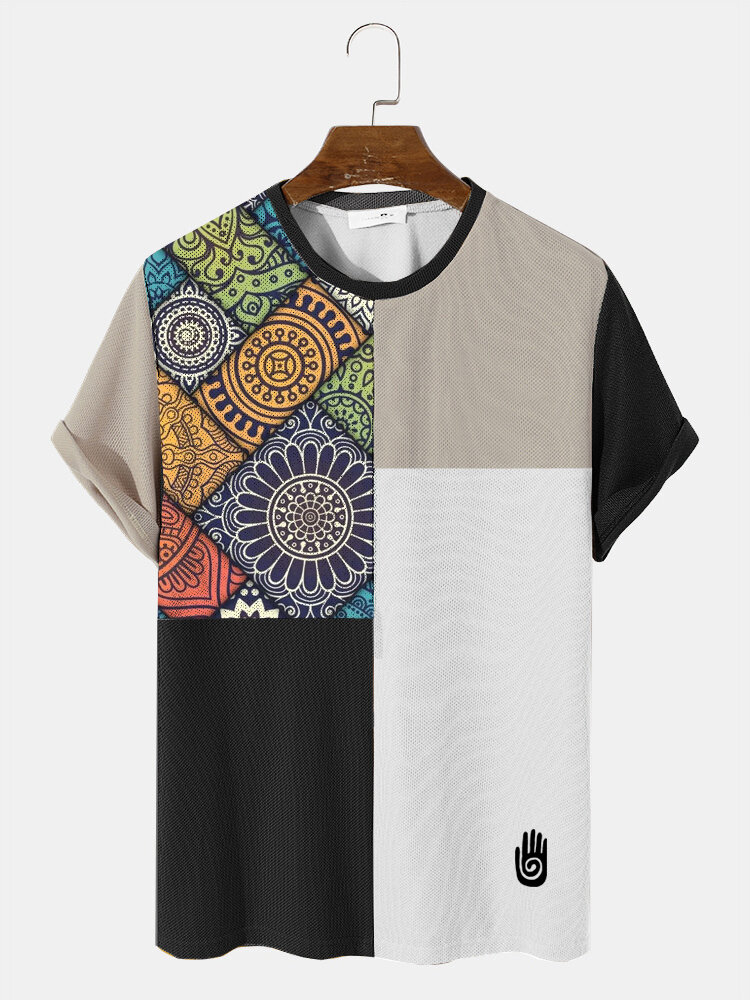 Camisetas de manga corta de punto de patchwork de bloque de color de tótem étnico para hombre