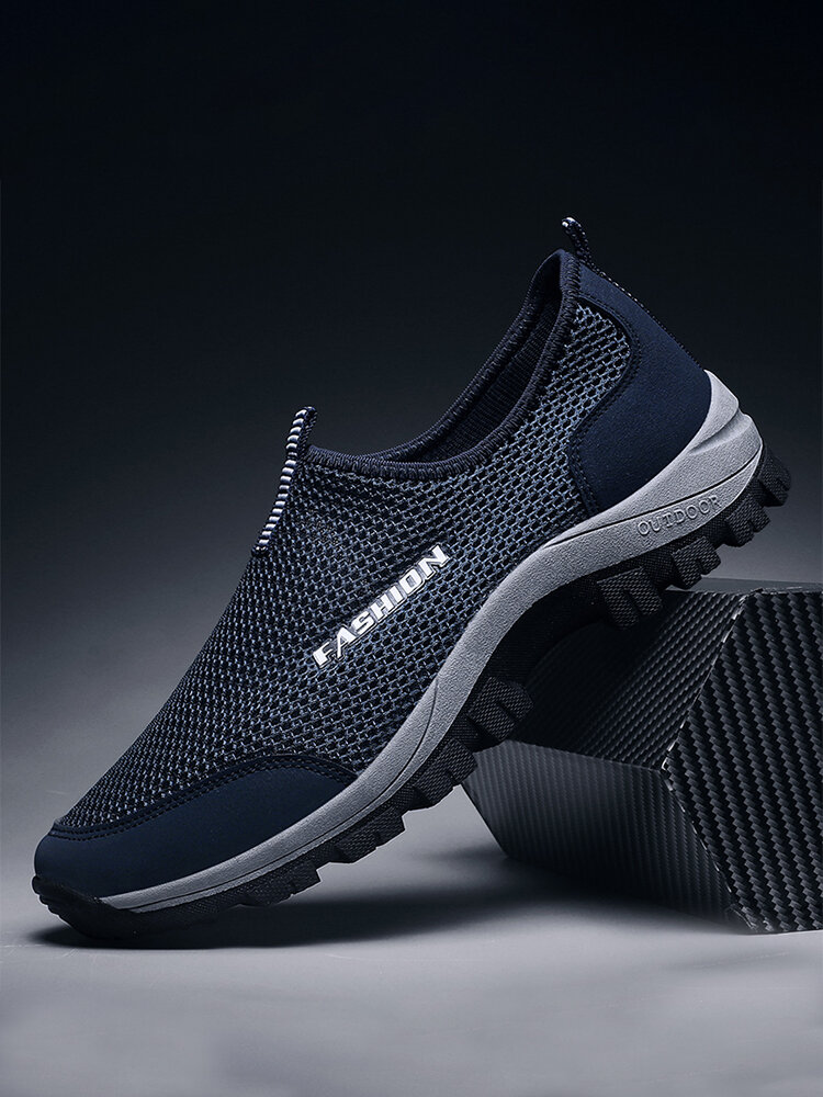 Men Wearable Breathable Knitted Fabric Hard Wearing Walking Shoes