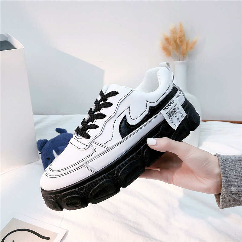 Women Check Pattern Line Decoration Surfaces Lace Up Flats Sneakers