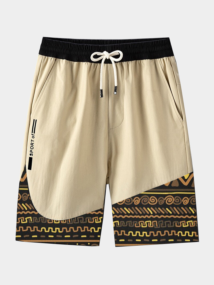 Pantalones cortos de cintura con cordón de costura con estampado geométrico étnico para hombre