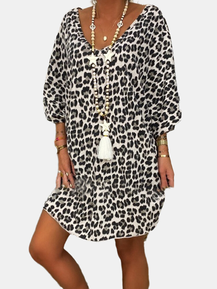 Leopard Printed V-neck Half Sleeve Mini Dress