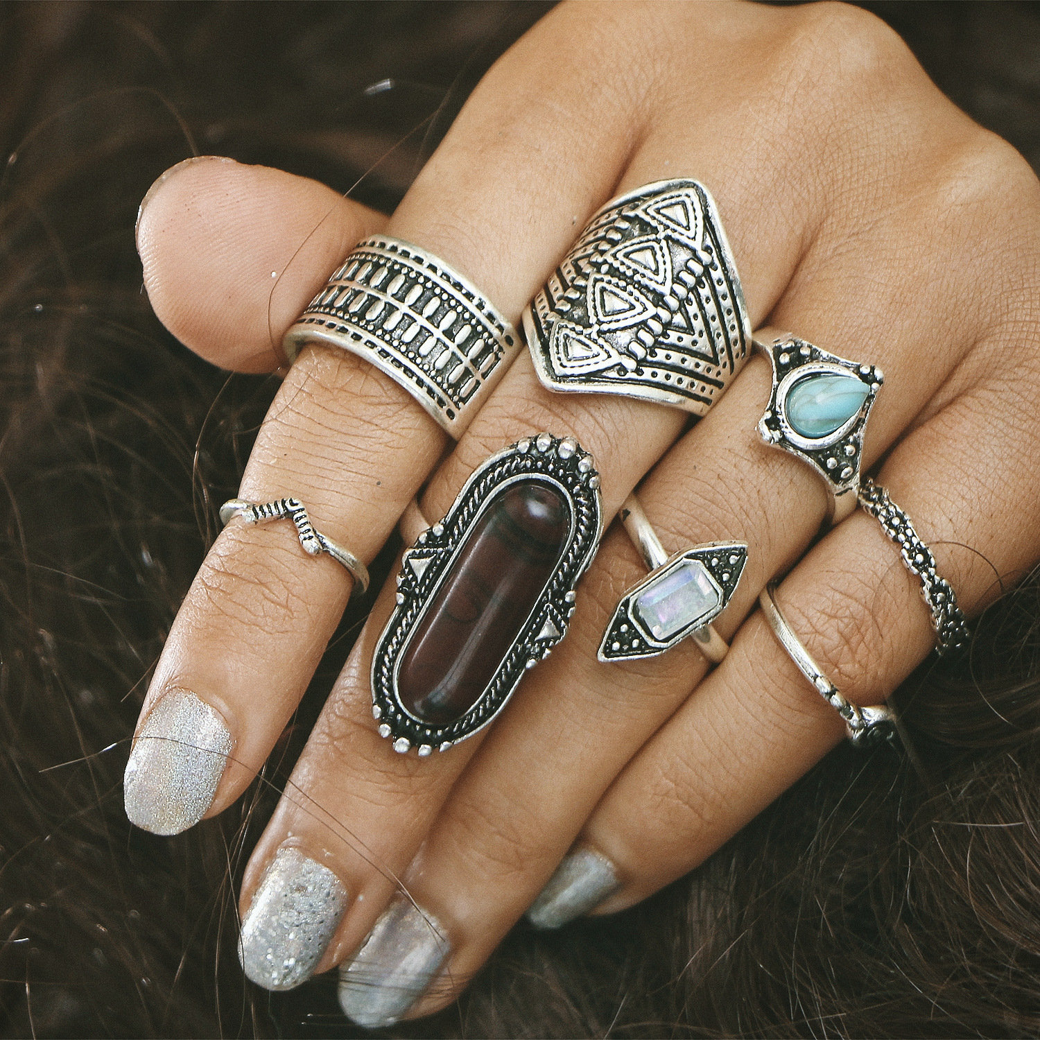 

8 Pcs Bohemian Ring Set Vintage Turquoise Gem Silver Gold Casual Knuckle Rings Gift for Women, Silver+blue;gold