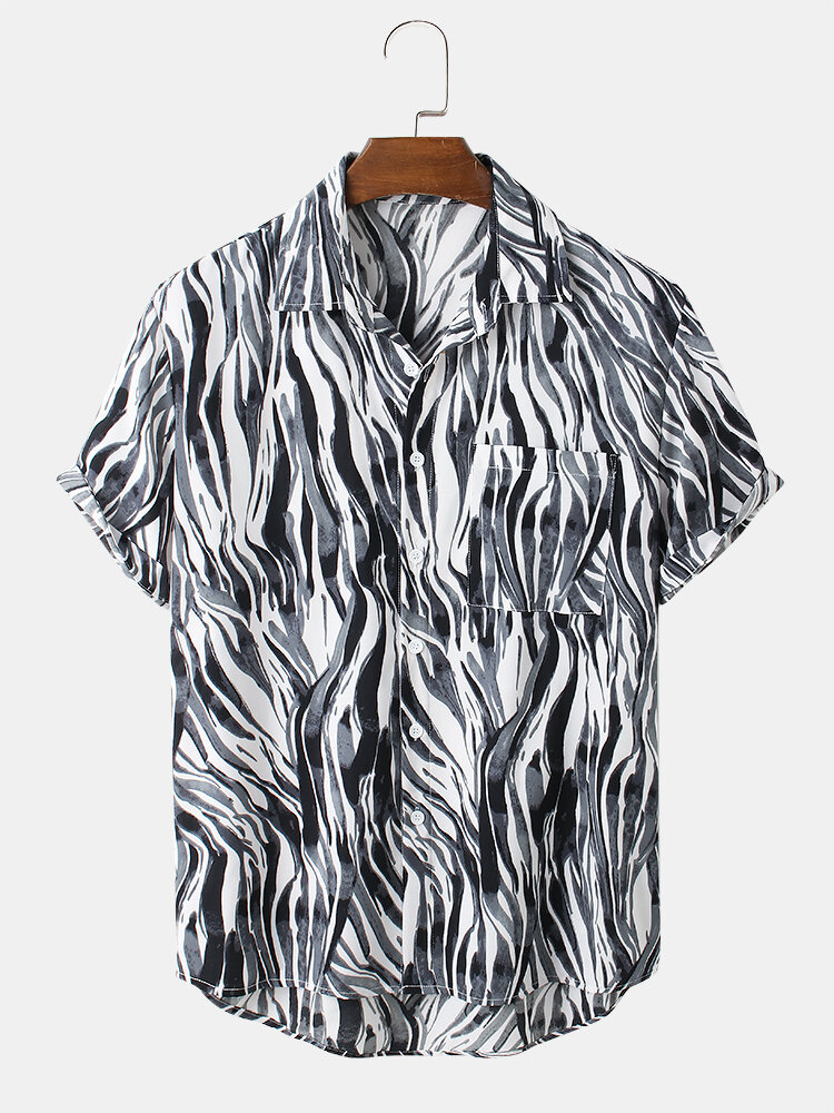 

Mens Abstract Stripes Print Curved Hem Short Sleeve Shirt, White;coffee