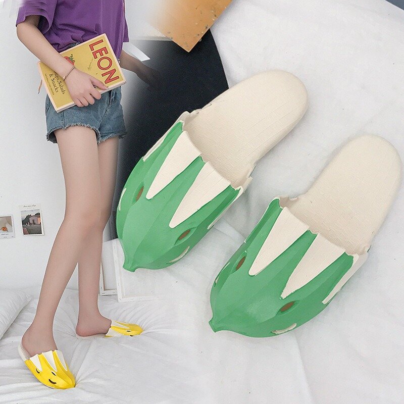 Large Size Women Holiday Beach Closed Toe Flat Slippers