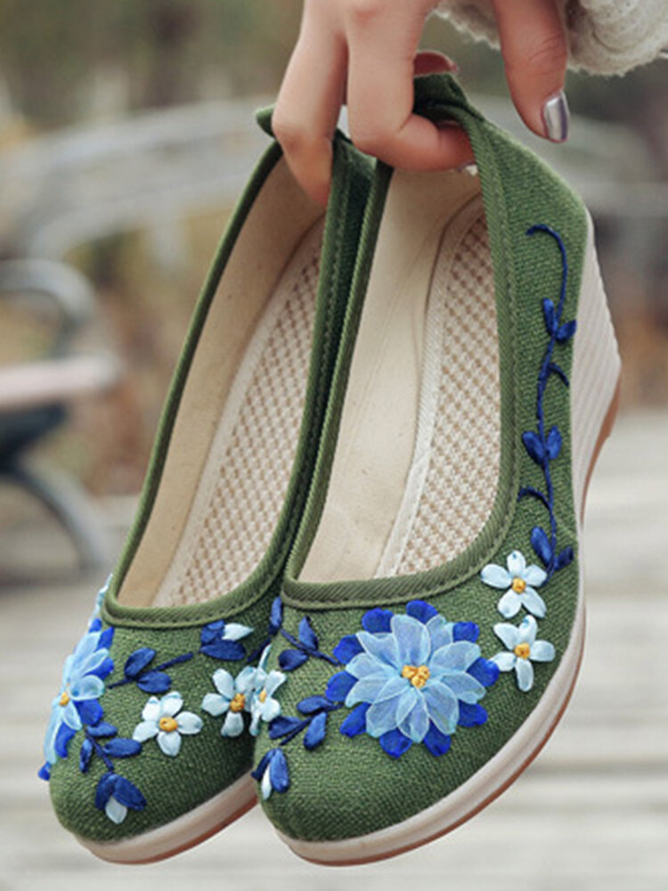 Women Handmade Floral Embroidered High Heels Cloth Wedges Shoes