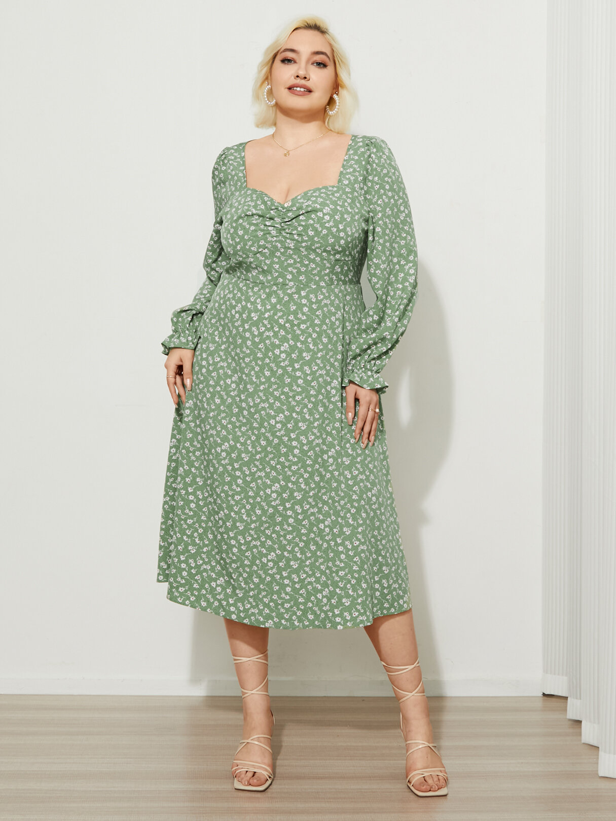 Plus Size Green Calico Long Sleeves Dress