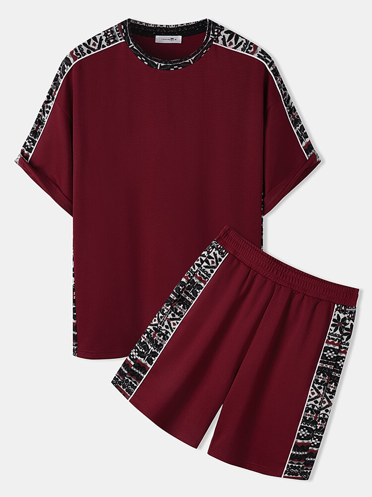 

Mens Ethnic Geometric Piped Stitching Crew Neck Two Pieces Outfits, Wine red