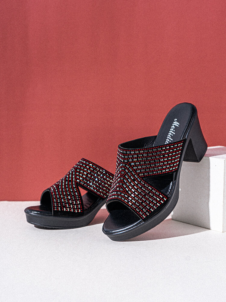 Diapositivas de tacones bajos casuales de color sólido con diamantes de imitación magníficos para mujer zapatillas