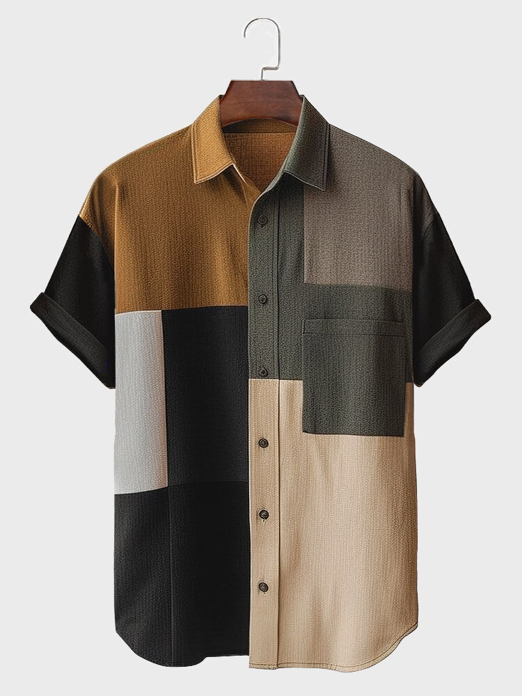 Camisas de manga corta con solapa y bolsillo en el pecho con patchwork de bloques de color para hombre