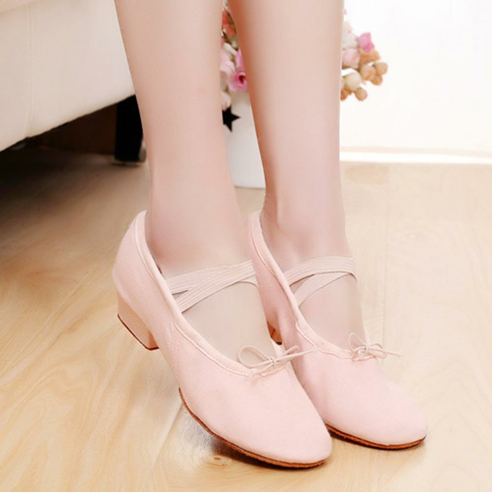Large Size Women Elastic Band Chunky Heel Solid Color Slip On Pumps