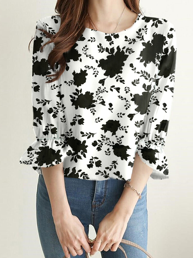 

Leaves Print 3/4 Sleeve Crew Neck Casual Blouse, Black;white;green