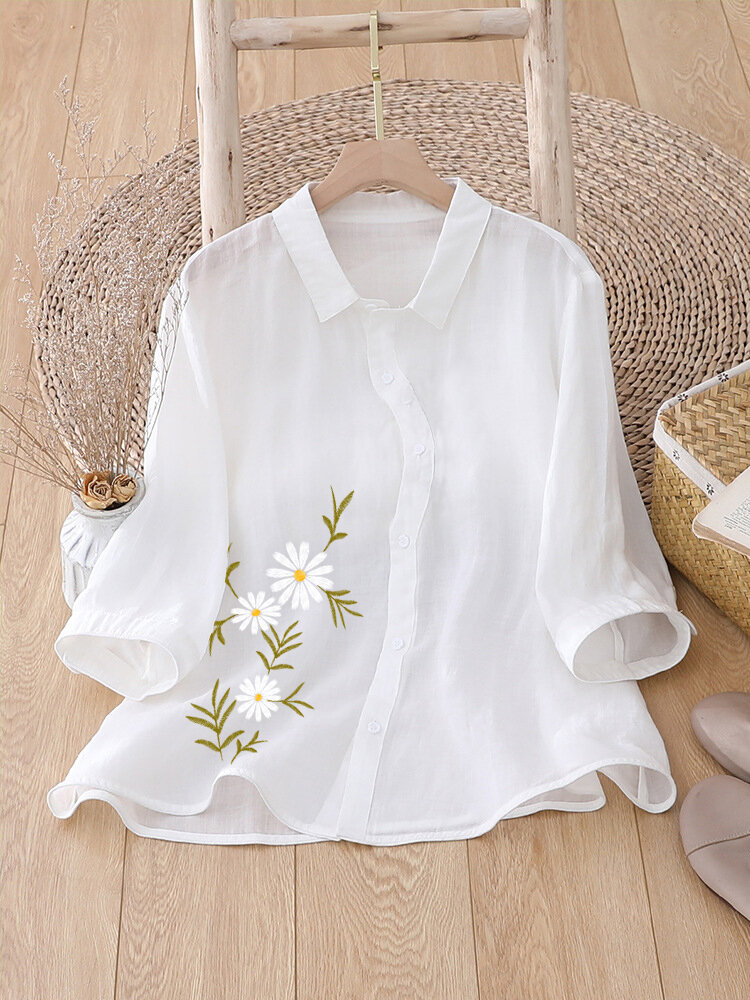 

Women Daisy Floral Print Lapel Button Up Cotton Shirt, White