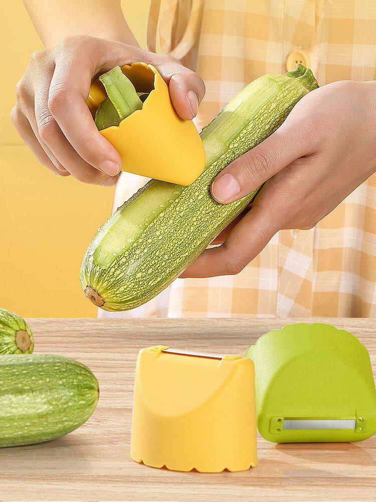 

1 Pc Creative Household Multifunctional Fruit Melon Anti-Splash Peeling Knife Fruit Scraping Kitchen Tool, Yellow;green