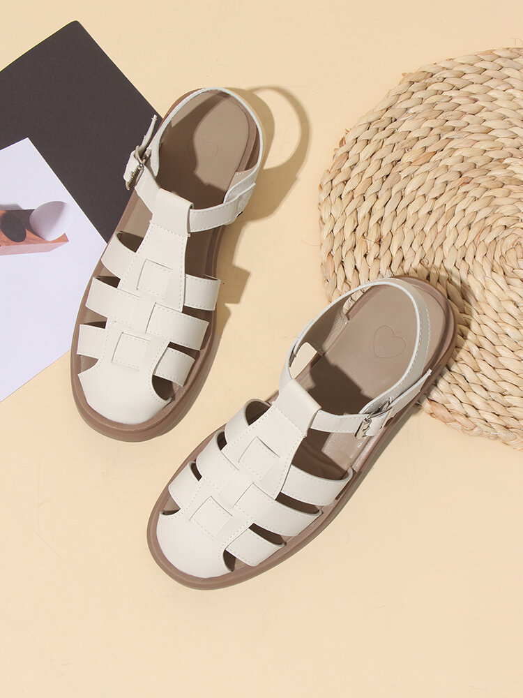 Women Summer Retro Brief Solid Woven Hollow-out Fisherman's Sandals