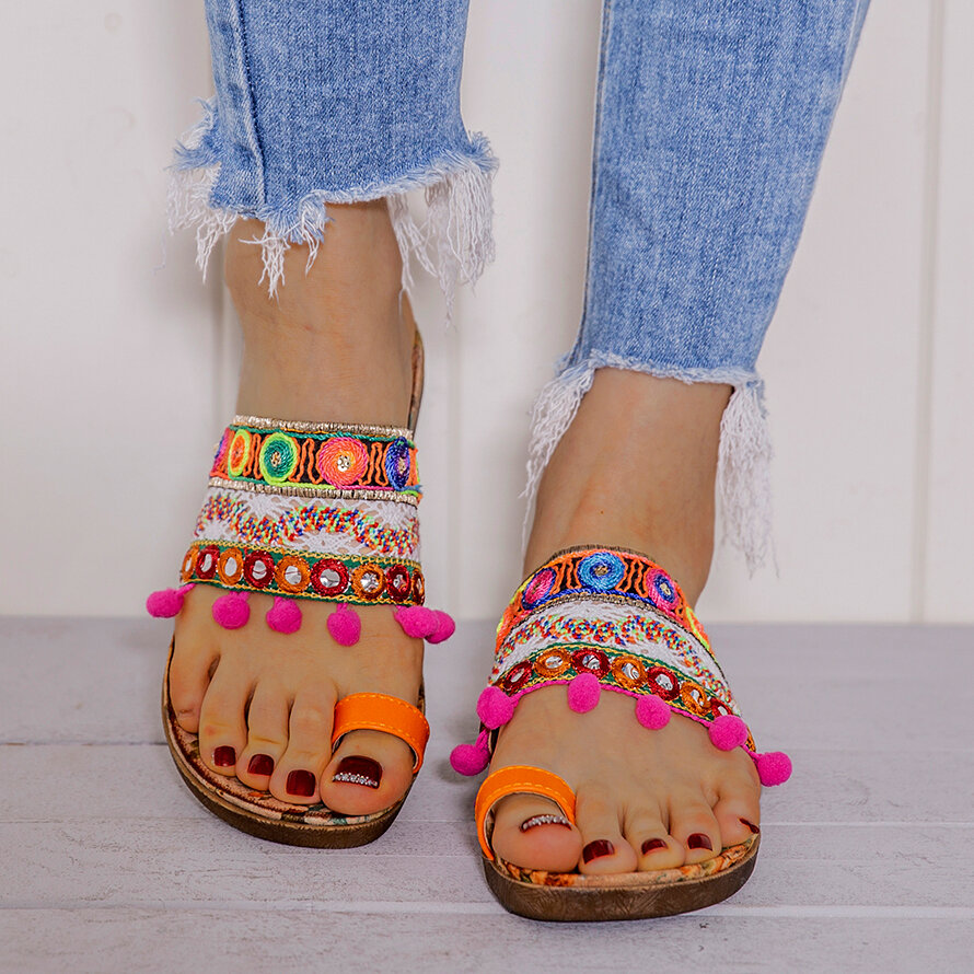 LOSTISY Folkways Embroidered Clip Toe Bohemian Flat Beach Sandals