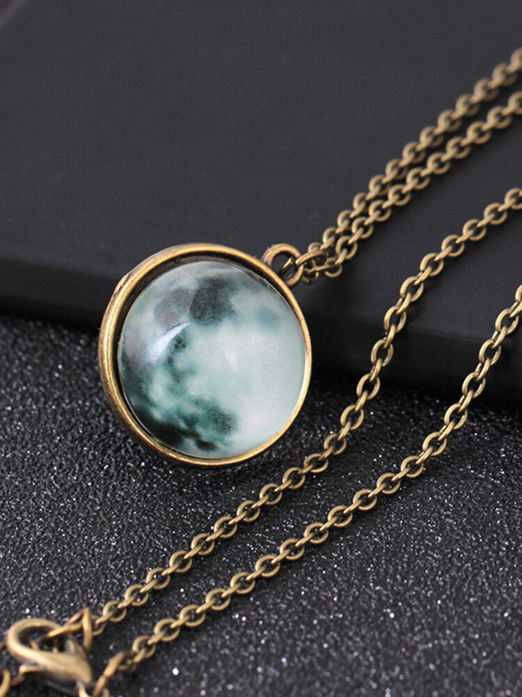 

Vintage Pendant Necklace Glass Spherical Surface Noctilucent Moon Antique Copper Necklace for Women, 01;03