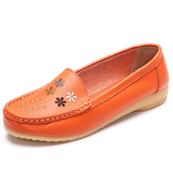 Flower Embroidery Leather Soft Comfortable Casual Slip On Flat Shoes