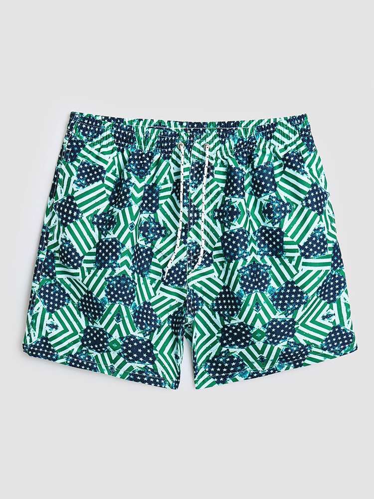 Men Allover Flag Print Mesh Lined Drawstring Breathable Beachwear Shorts