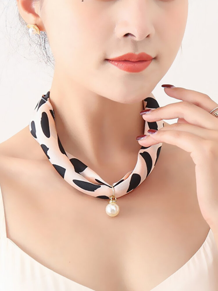 Vintage Elegant Pearl Pendant Magnetic Buckle Printed Multifunctional Chiffon Decoration Scarf Necklace