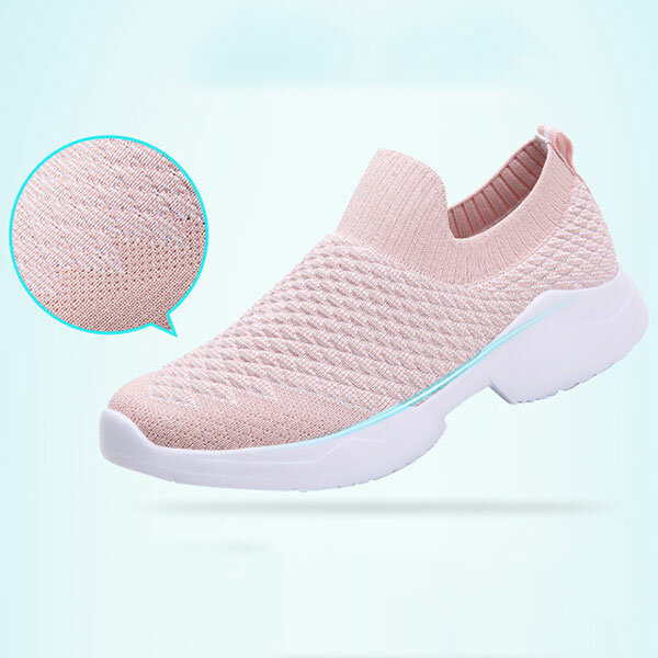 Large Size Mesh Breathable Slip Resistant Lightweight Slip On Flat Casual Shoes