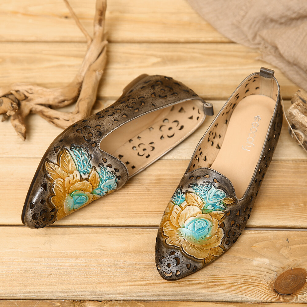 SOCOFY Retro Embossed Delicate Peony Hollow Flower Pattern Genuine Leather Flat Elegant Loafer