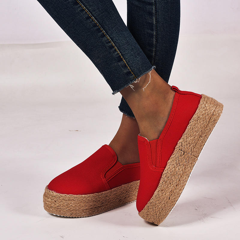 Large Size Solid Color Slip On Platform Shoes For Women