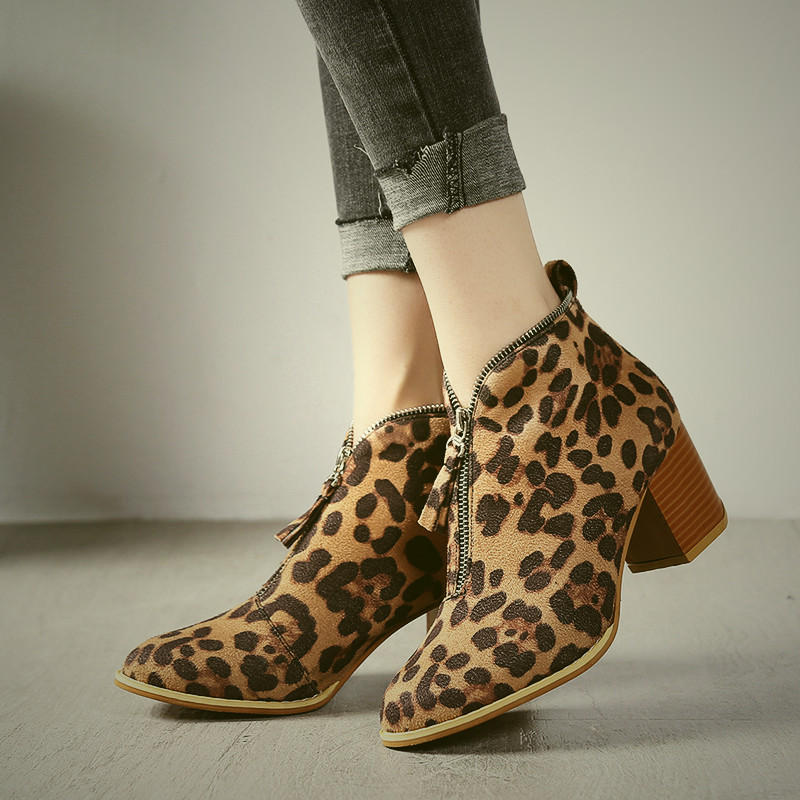Large Size Women Casual Leopard Zipper Chunky Middle Heel Ankle Boots