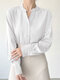 Blusa de cuello alto con botón de manga larga de satén sólido - Blanco