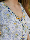 فستان بوهيمي بطبعة زهور وأكمام قصيرة ورقبة على شكل V مقاس Plus - أبيض