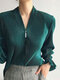 Solide, plissierte, langärmlige Bluse mit V-Ausschnitt für Damen - Grün