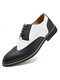 Men Vintage Brogue Color Blocking Lace Up Business Dress Shoes - Black & White