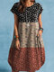 महिला डिट्सी फ्लोरल प्रिंट पैचवर्क क्रू नेक शॉर्ट स्लीव ड्रेस - काली