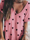 Camiseta feminina casual manga curta com decote em V estampado coração - Rosa