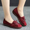 Women Stitching Breathable Slip On Retro Casual Cloth Shoes - Red