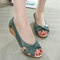 Peep Toe Breathable Wedges Hollow Out Sandals - Green