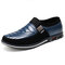 Men Leather Splicing Non Slip Metal Decoration Slip On Casual Shoes - Blue