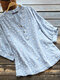 Blusa informal de manga corta con botones y estampado floral por toda la prenda - azul