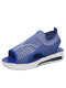 أحذية نسائية صيف 2022 صنادل رياضية كاجوال مريحة للنساء صنادل ذات نعل سميك للشاطئ - أزرق