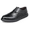 Men Carved Pattern Lace Up Soft Sole Casual Shoes - Black