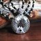 1pc Trendy vendimia Collar de plata antigua Colgante Relieve tridimensional Animales del zodiaco Piscis Mujer Cadena de suéter - 01