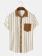 Camisas de manga corta de pana con botones y bolsillo en el pecho a rayas para hombre - marrón