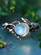 خاتم من حجر القمر المنحوت على شكل أوراق شجر عتيق أشابة - #01