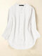 Blusa de manga comprida com acabamento de babados e gola com botões - Branco