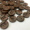 100ピース天然木材縫製ボタンコルスDIY手芸材料2センチ直径2穴ボタン - ダークブラウン