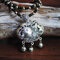 1pc Trendy vendimia Collar de plata antigua Colgante Relieve tridimensional Animales del zodiaco Piscis Mujer Cadena de suéter - 02