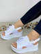 Sandálias femininas tamanho grande malha respirável cor sólida Gancho e laço com plataforma casual - Branco