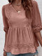 Однотонная блузка с V-образным вырезом и короткими рукавами с кружевной отделкой - Розовый